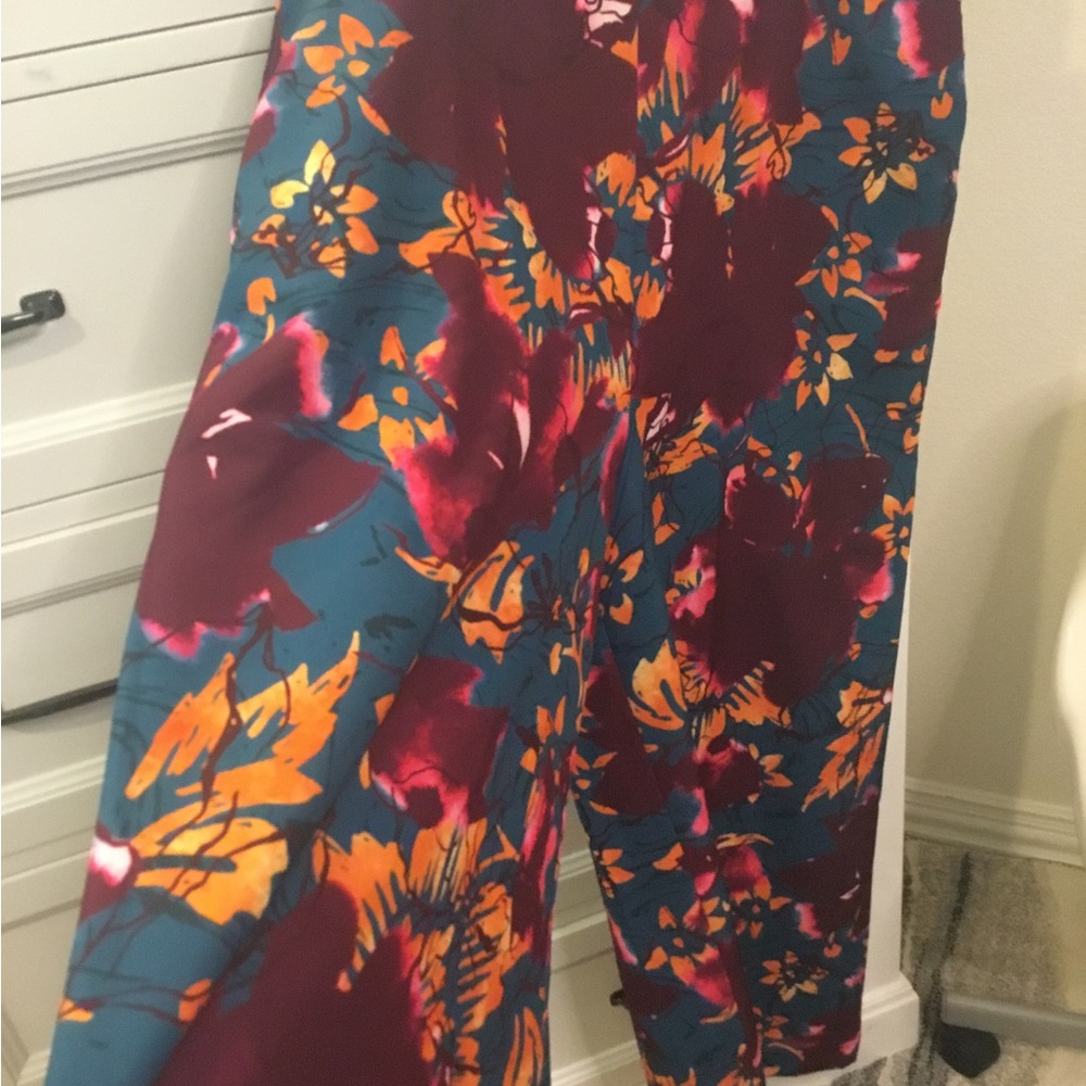 Sassy Jones Pant Suit - Picture 8 of 8